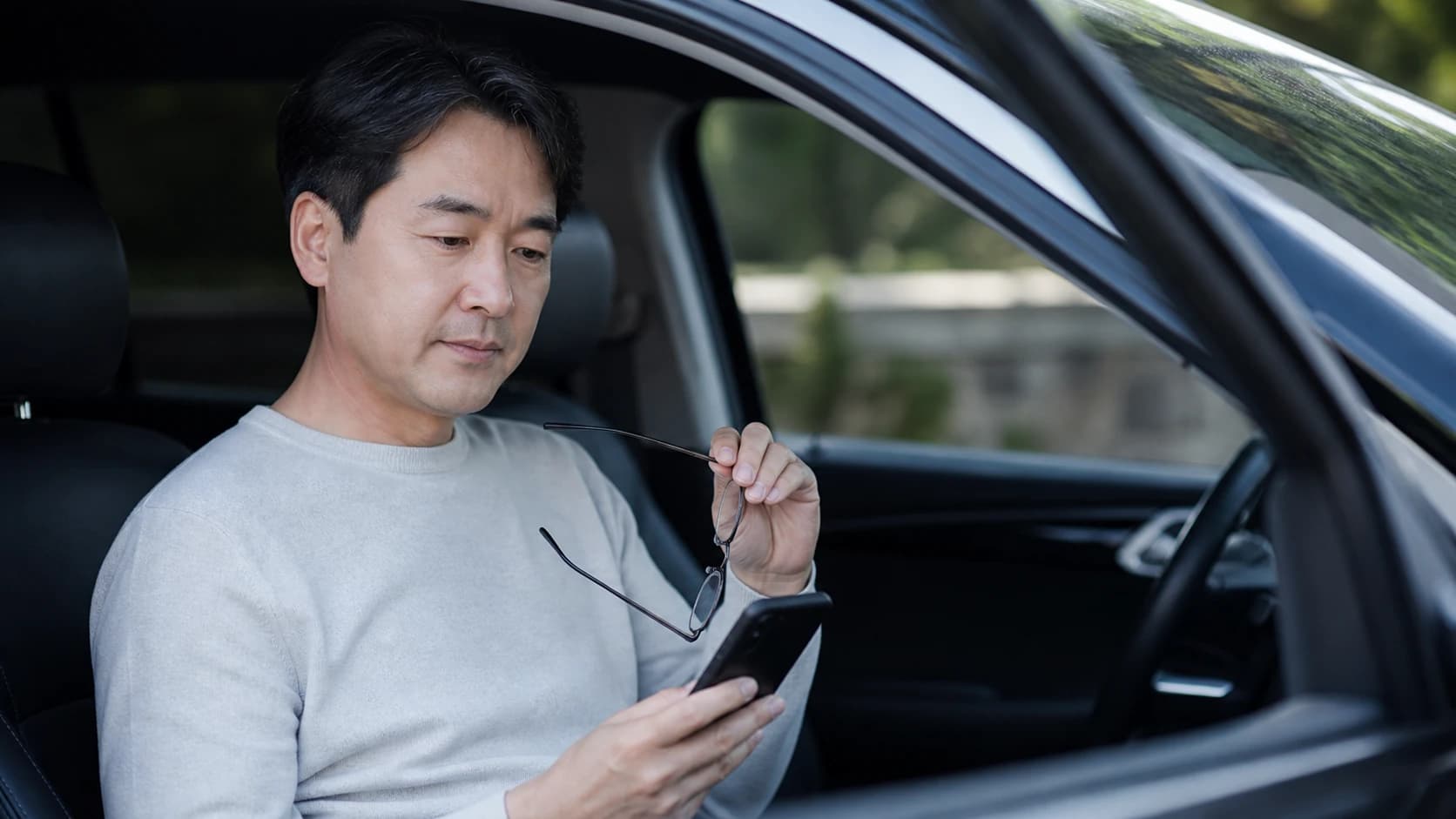 안경 없이 가능한 과업과 작은 글씨 장시간 야간의 선택적 보조 및 도수 재조정을 기록하는 정보 도해